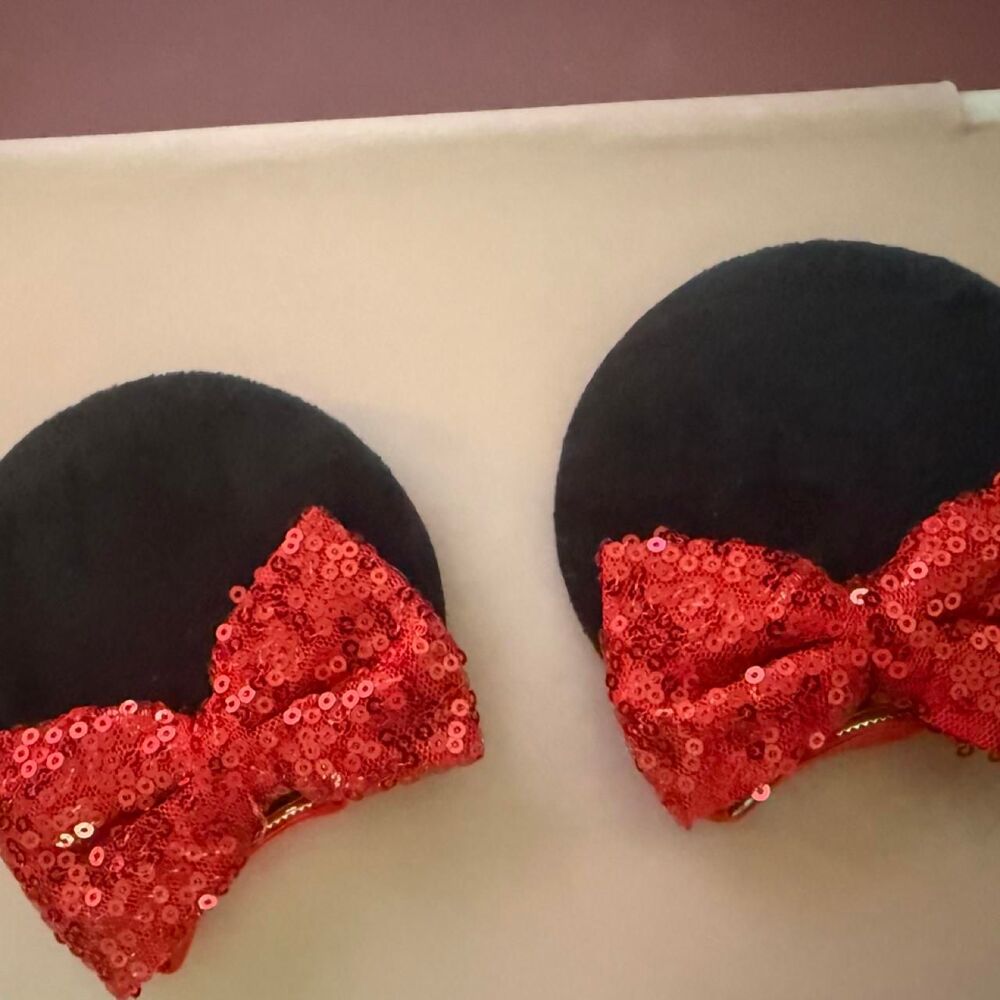 Shein Women's Red and Black Hair-accessories